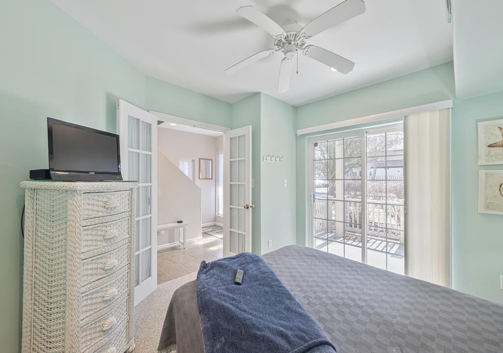Photo of Bedroom in Village Green