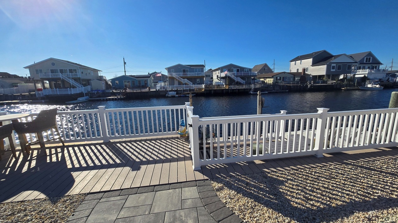 Photo of Patio Balcony in Mystic Island