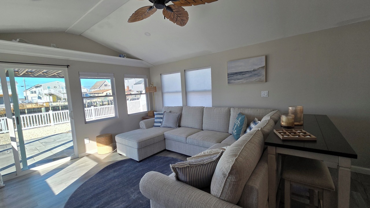 Photo of Livingroom in Mystic Island