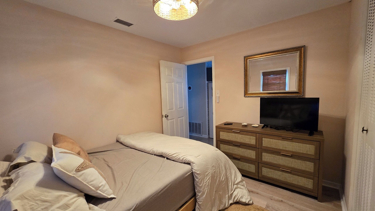 Photo of Bedroom in Mystic Island