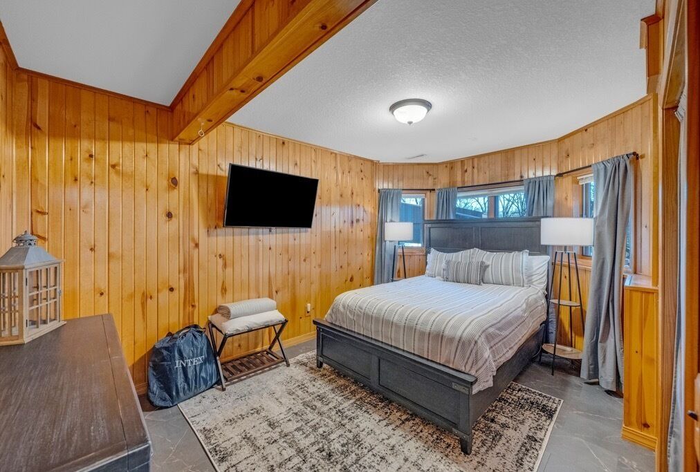 Photo of Bedroom in Grimes