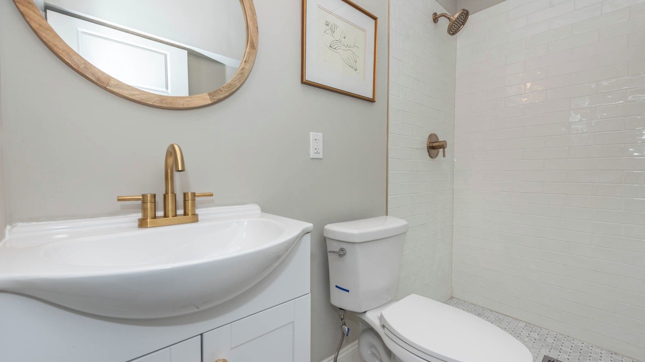Photo of Bathroom in Downtown Baltimore