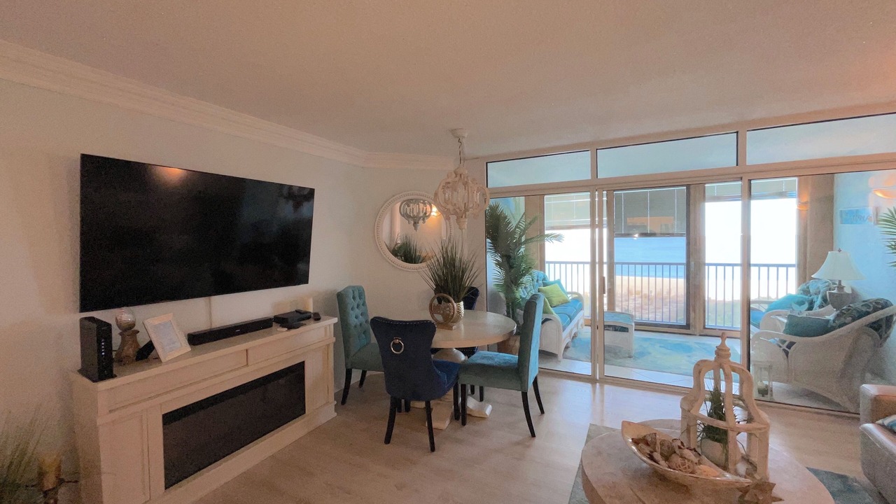 Photo of Livingroom in North Ocean City