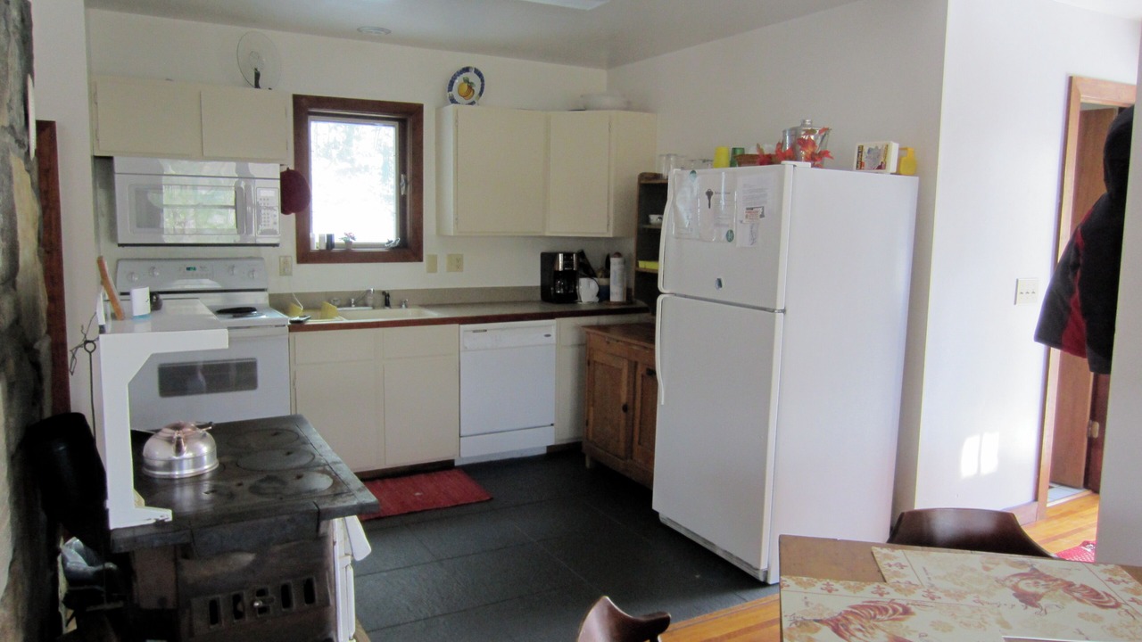 Photo of Kitchen in Plumtree