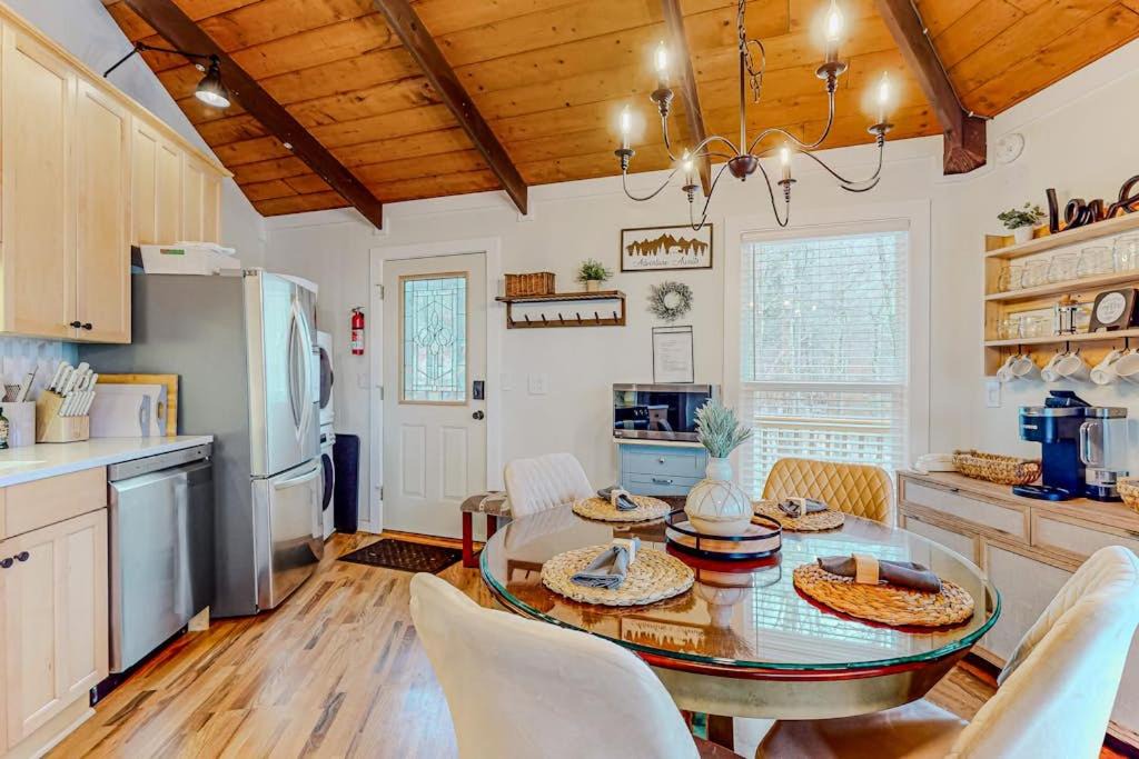 Photo of Kitchen in Beech Mountain