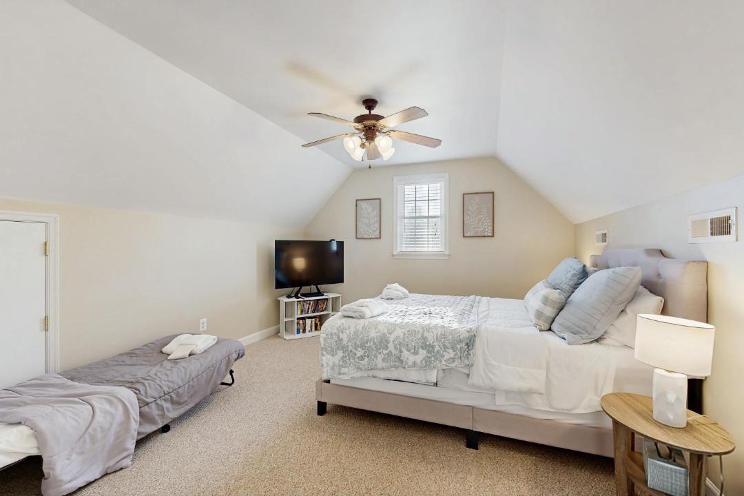 Photo of Bedroom in Livingston