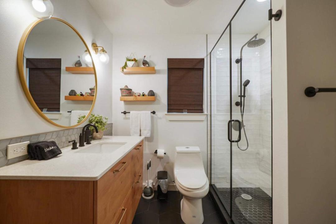 Photo of Bathroom in Mesa Park