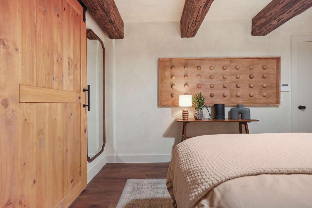 Photo of Bedroom in Mesa Park
