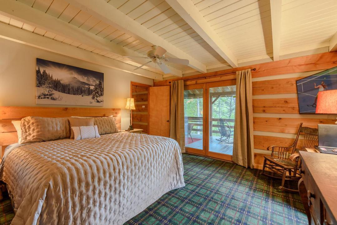 Photo of Bedroom in Sugar Grove