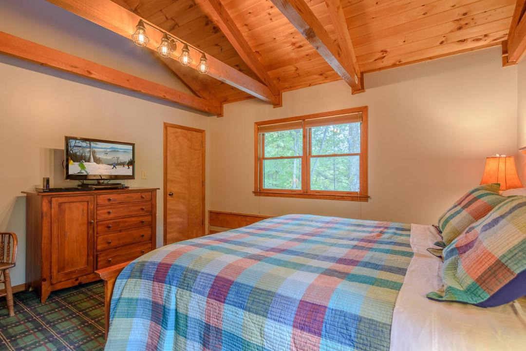Photo of Bedroom in Sugar Grove