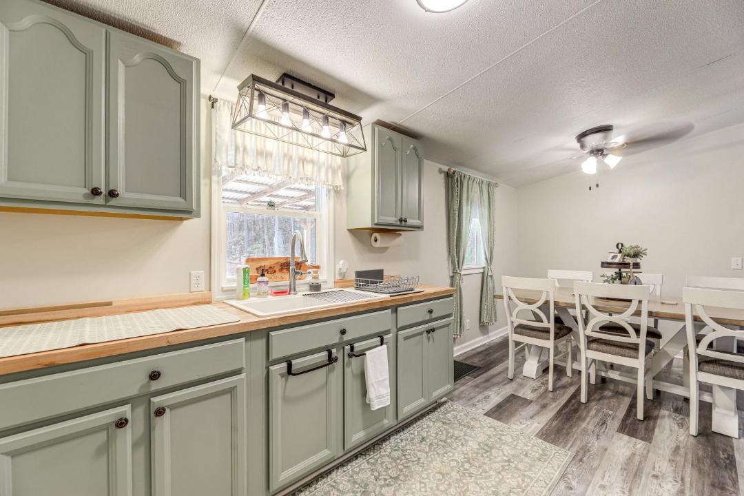 Photo of Kitchen in McCutcheon Field
