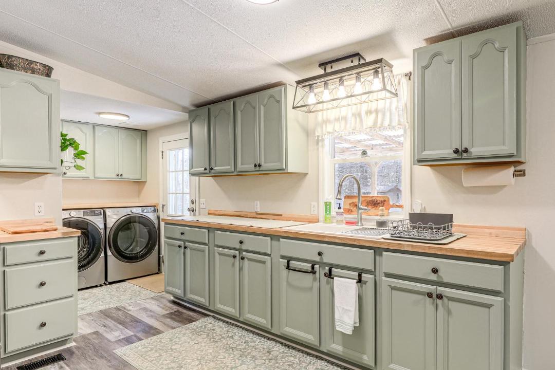 Photo of Kitchen in McCutcheon Field