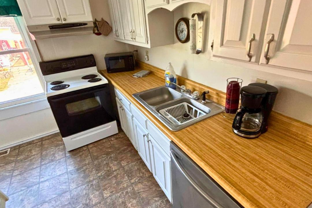 Photo of Kitchen in Cave Spring