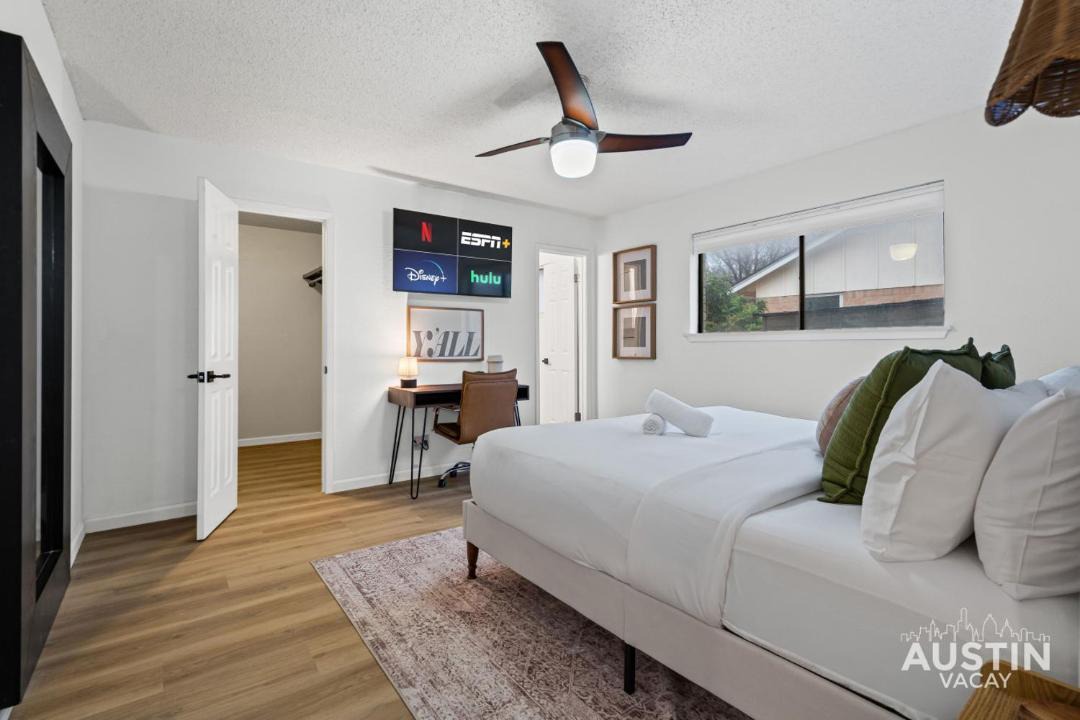 Photo of Bedroom in Mesa Park