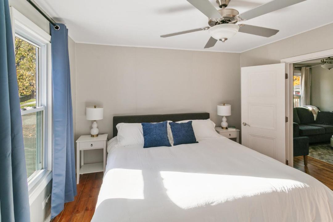 Photo of Bedroom in Libertyville
