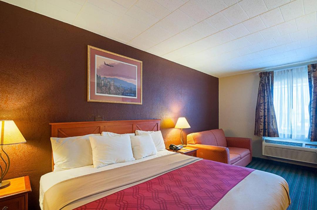 Photo of Bedroom in Reisterstown Station
