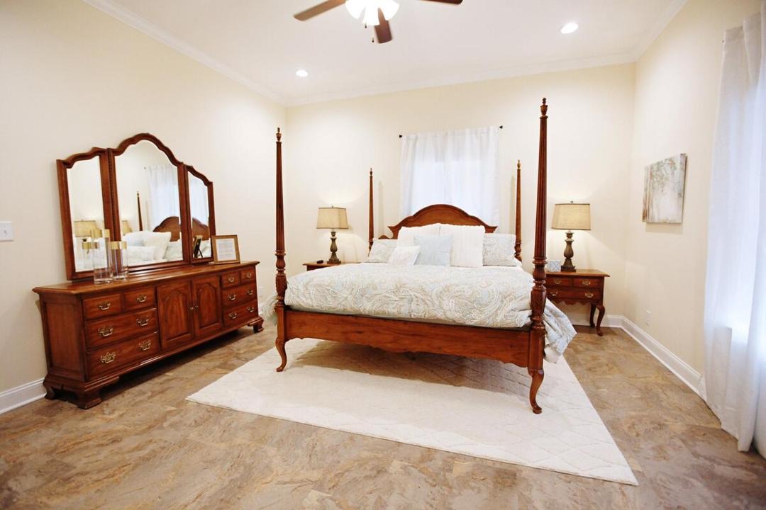 Photo of Bedroom in Ashley Oaks