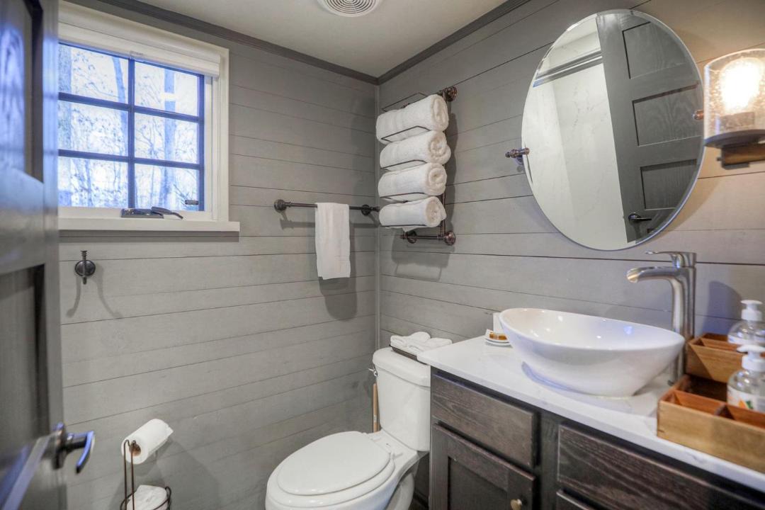Photo of Bathroom in Tracy City