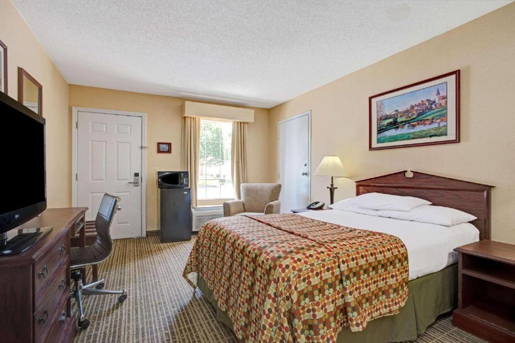 Photo of Bedroom in Smithfield