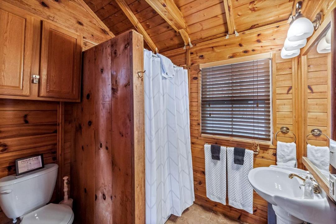 Photo of Bathroom in Valley Head