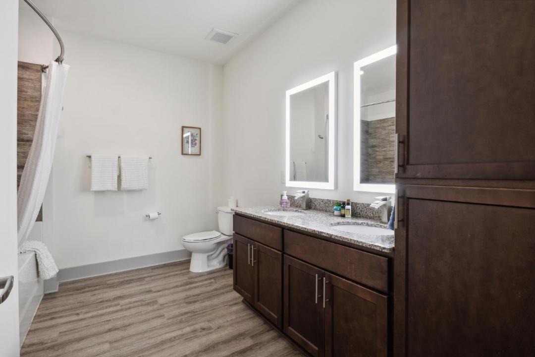 Photo of Bathroom in Farragut