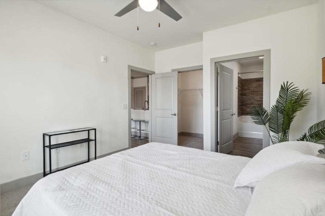 Photo of Bedroom in Farragut