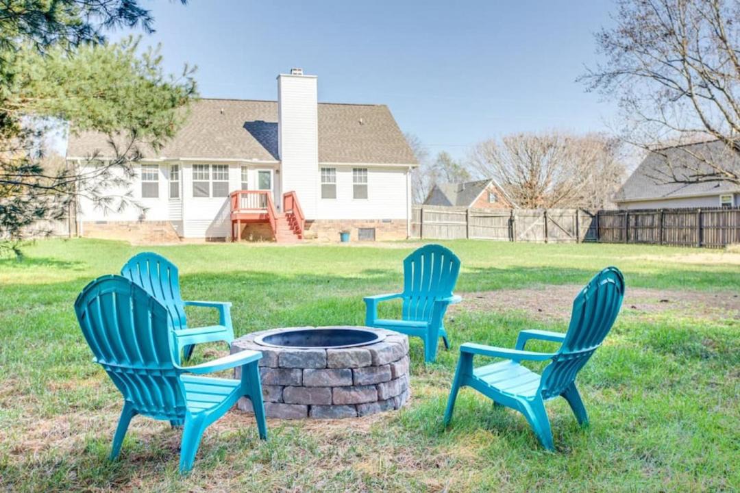 Photo of Others in Spring Hill
