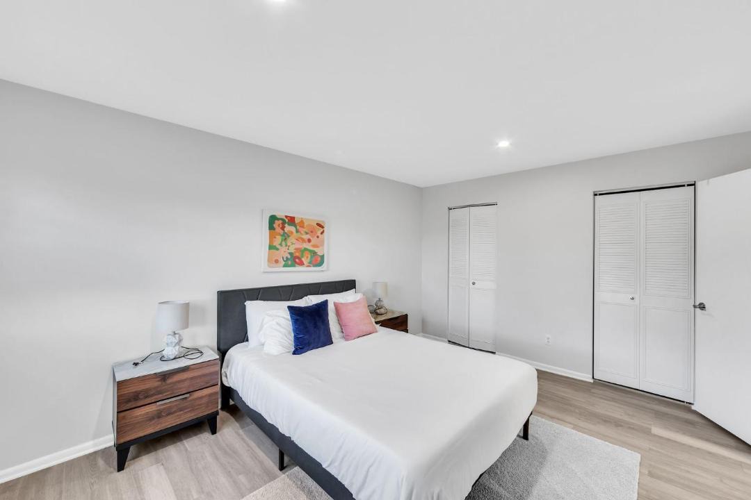 Photo of Bedroom in Newark
