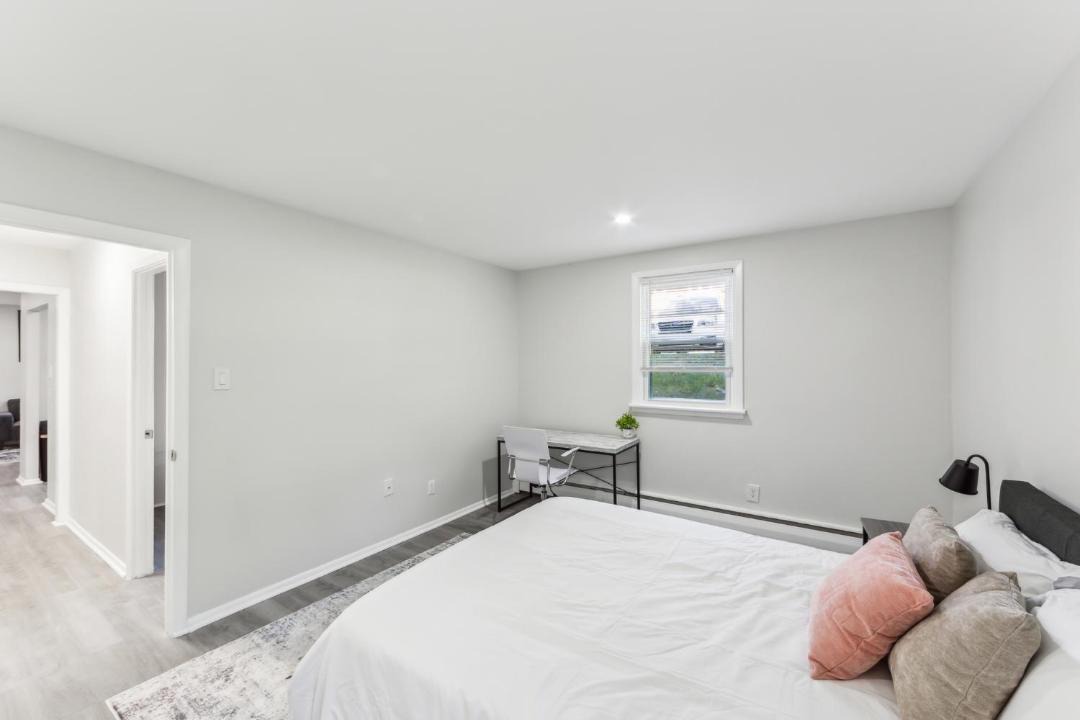 Photo of Bedroom in Newark