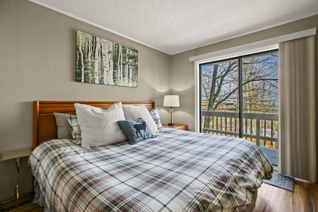 Photo of Bedroom in Beech Mountain