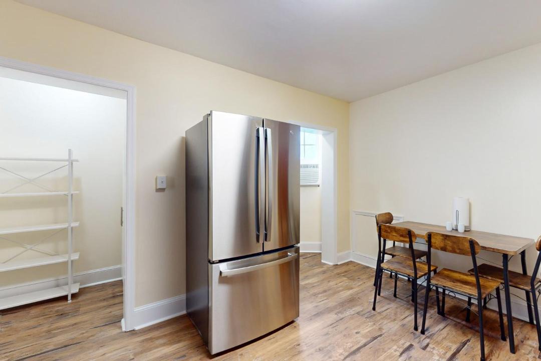 Photo of Livingroom in Downtown