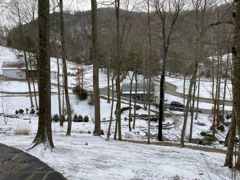 Photo of Others in Sugar Grove
