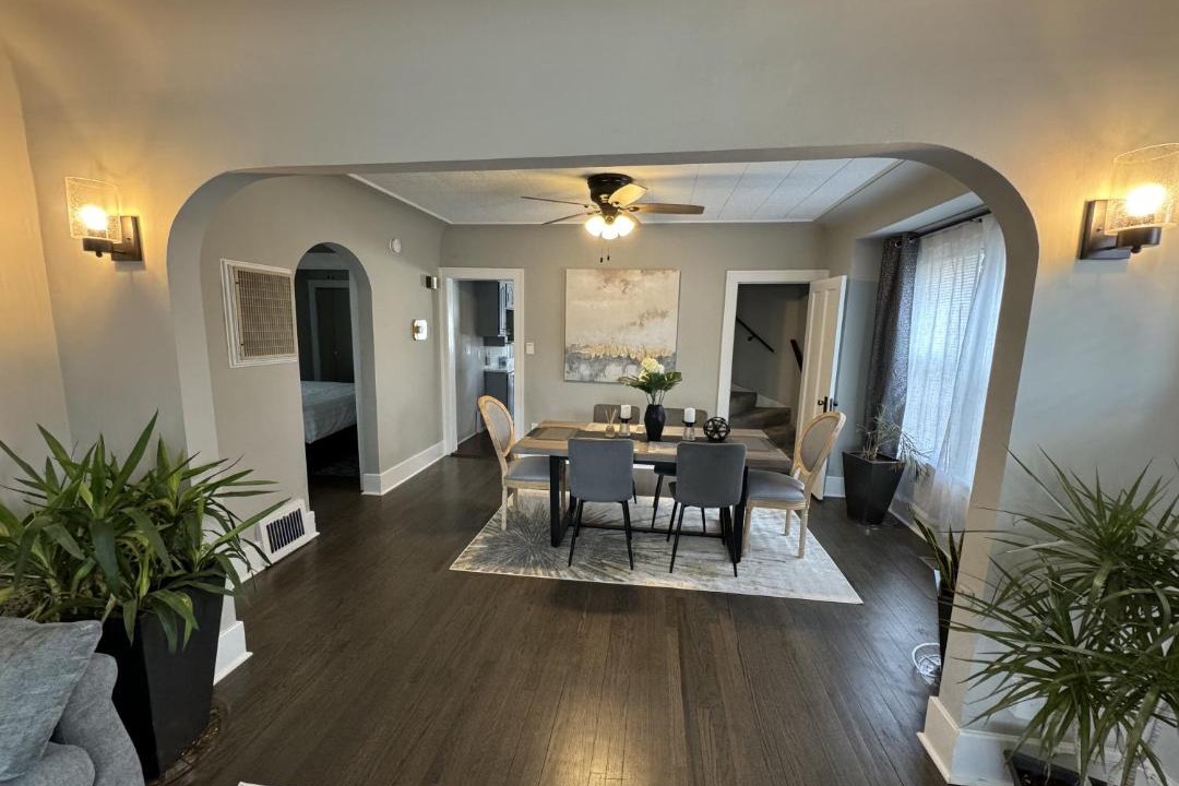 Photo of Livingroom in Des Plaines