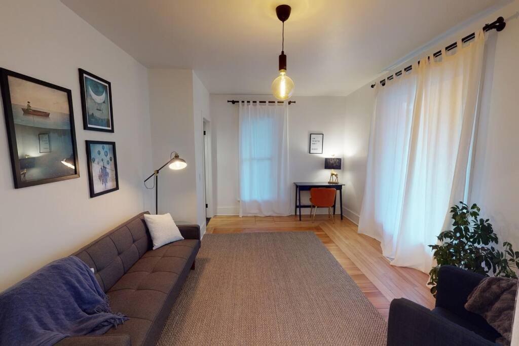 Photo of Livingroom in Monroe