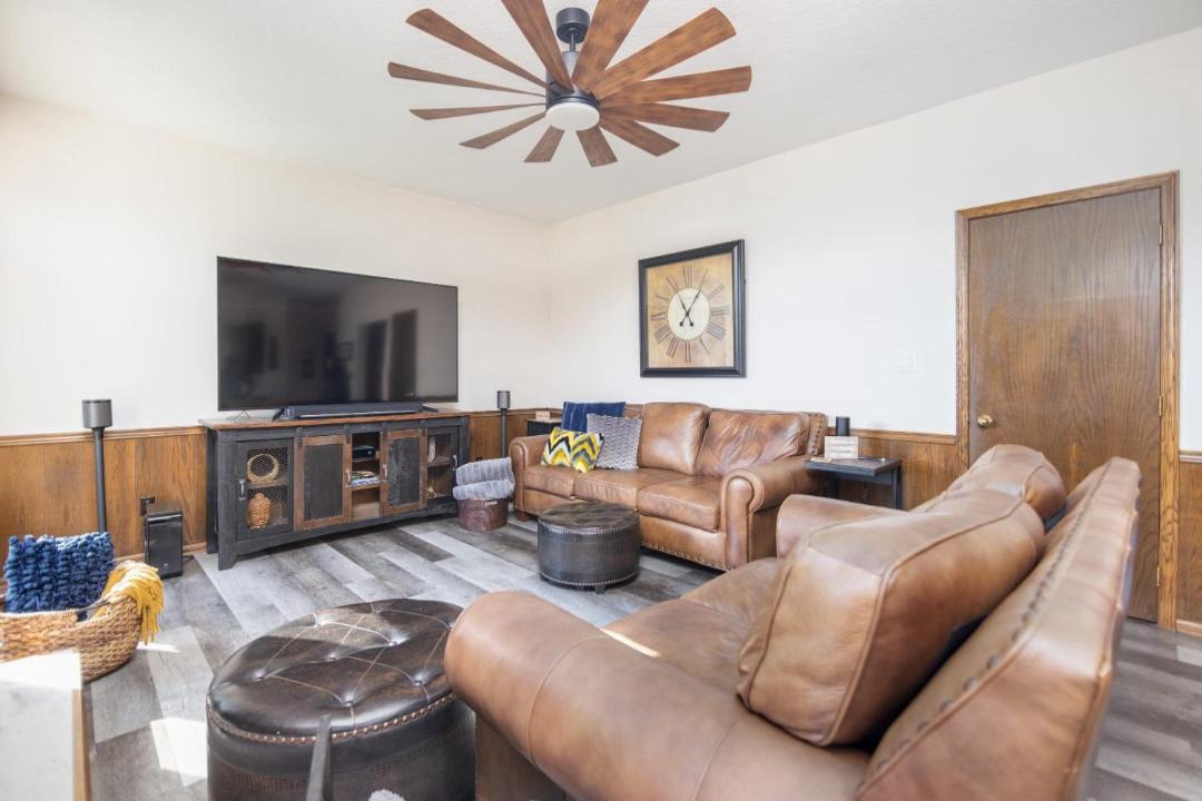 Photo of Livingroom in Clive