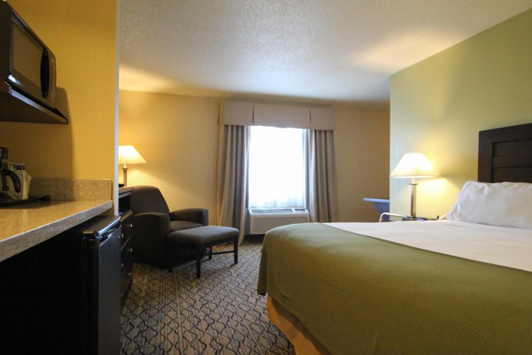 Photo of Bedroom in Libertyville