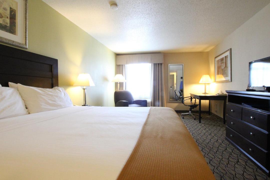 Photo of Bedroom in Libertyville