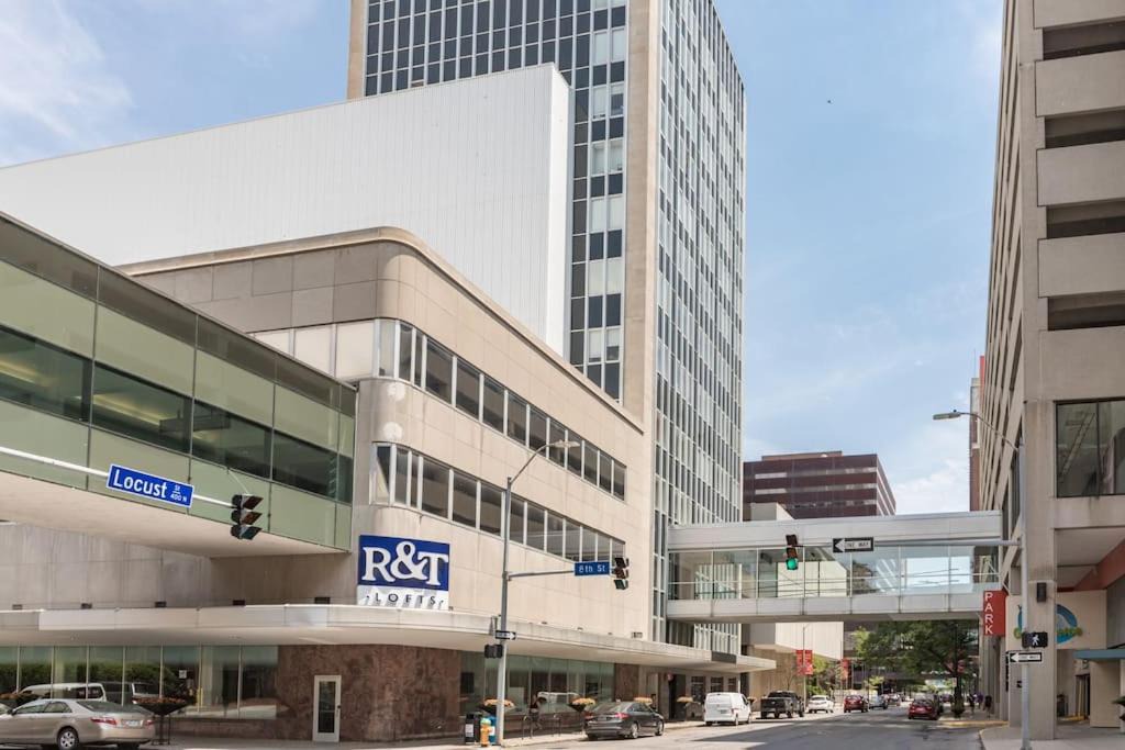 Photo of Buildings in Downtown Des Moines