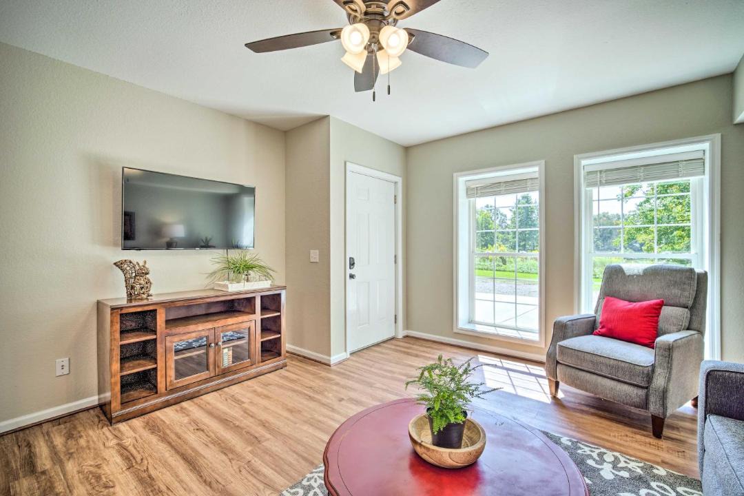 Photo of Livingroom in Rising Fawn