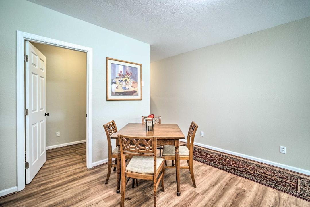 Photo of Livingroom in Rising Fawn