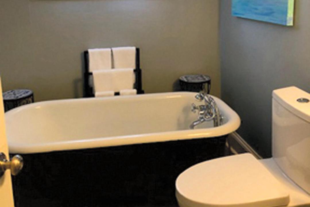 Photo of Bathroom in Orange