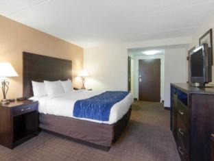 Photo of Bedroom in Oak Ridge