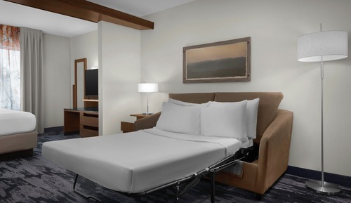 Suite, 1 King Bed with Sofa bed, Hearing Accessible