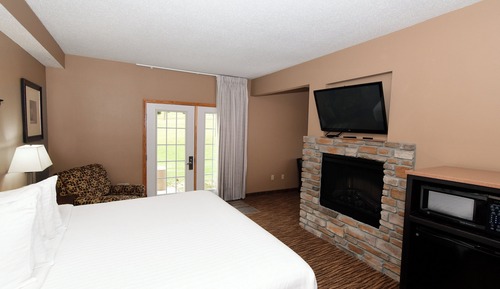 Suite, 1 King Bed with Jacuzzi, Non Smoking