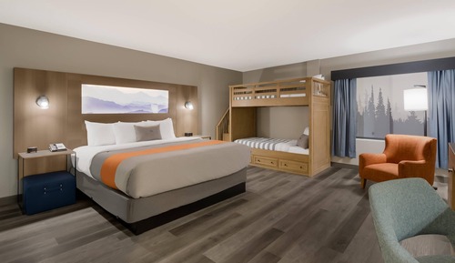 Suite, Multiple Beds, Non Smoking