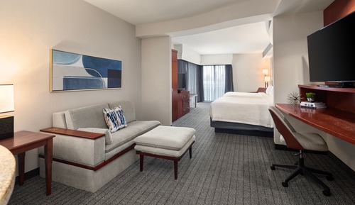 Suite, Multiple Beds, Hearing Accessible (Accessible Bathtub)