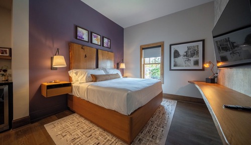 Premier Room