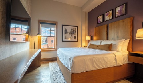 Superior Room, 1 King Bed