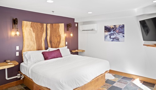 Standard Room, 1 King Bed, Ground Floor