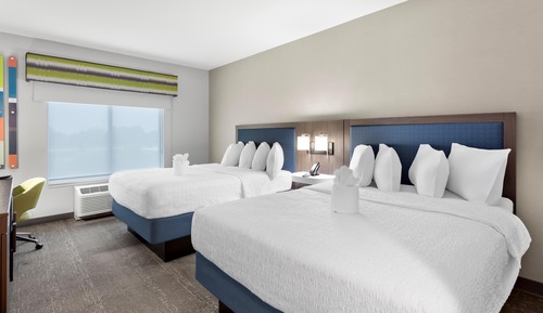 Room, 2 Queen Beds, Refrigerator & Microwave